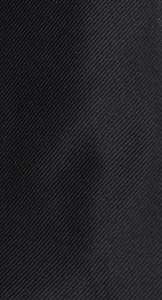 Black seven-fold tie – timeless luxury for professional style