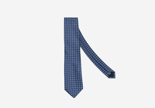 Navy polka dot tie front – timeless Italian silk craftsmanship