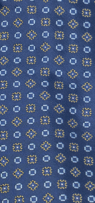 Navy polka dot silk tie – classic men’s fashion accessory